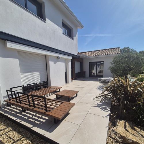 dalle-sur-plot-ossature-aluminium-la-bernerie-44760-2.jpg