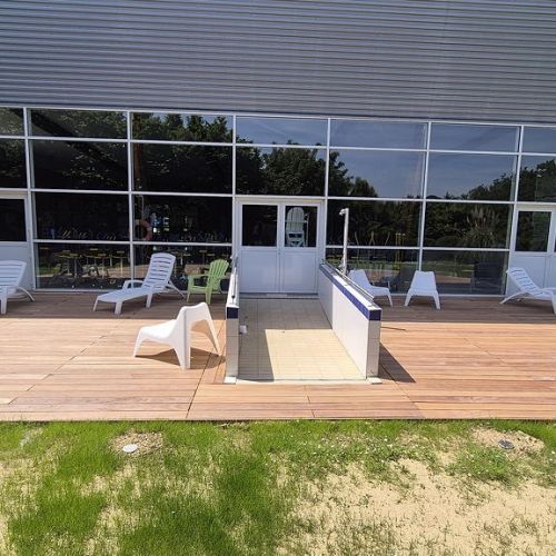 terrasse-bois-exotique-cumaro-aquacentre-pornic-4.jpg