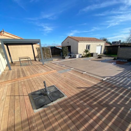 pose-terrasse-bois-pavage-piscine-bouaye.JPG