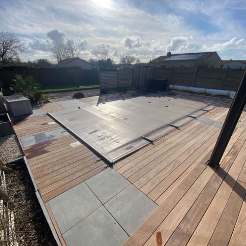 pose-terrasse-bois-pavage-piscine-bouaye 2.JPG